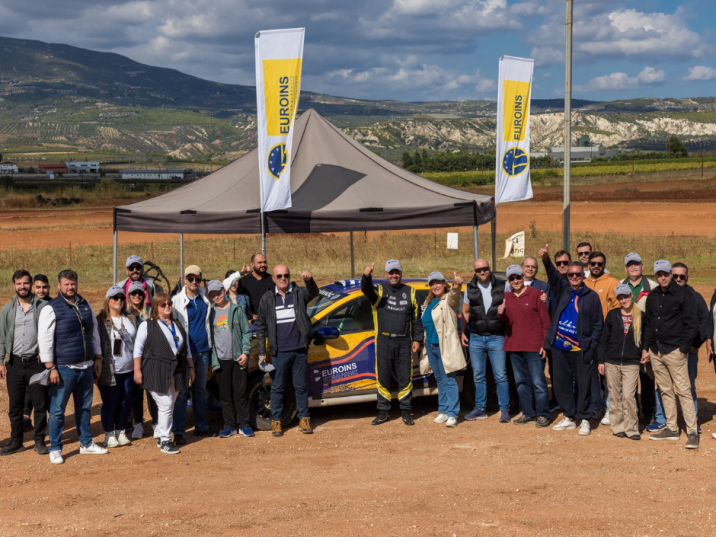 Η Euroins «ανέβασε στροφές» στο Διαδρόμιο Σπαθοβουνίου – Μοναδική εμπειρία συν-οδήγησης με τον Θέμη Χαλκιά